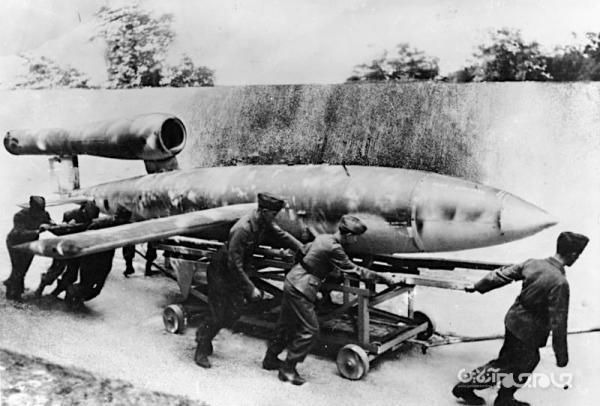 کوتاه درباره موشک وی2 آلمان نازی